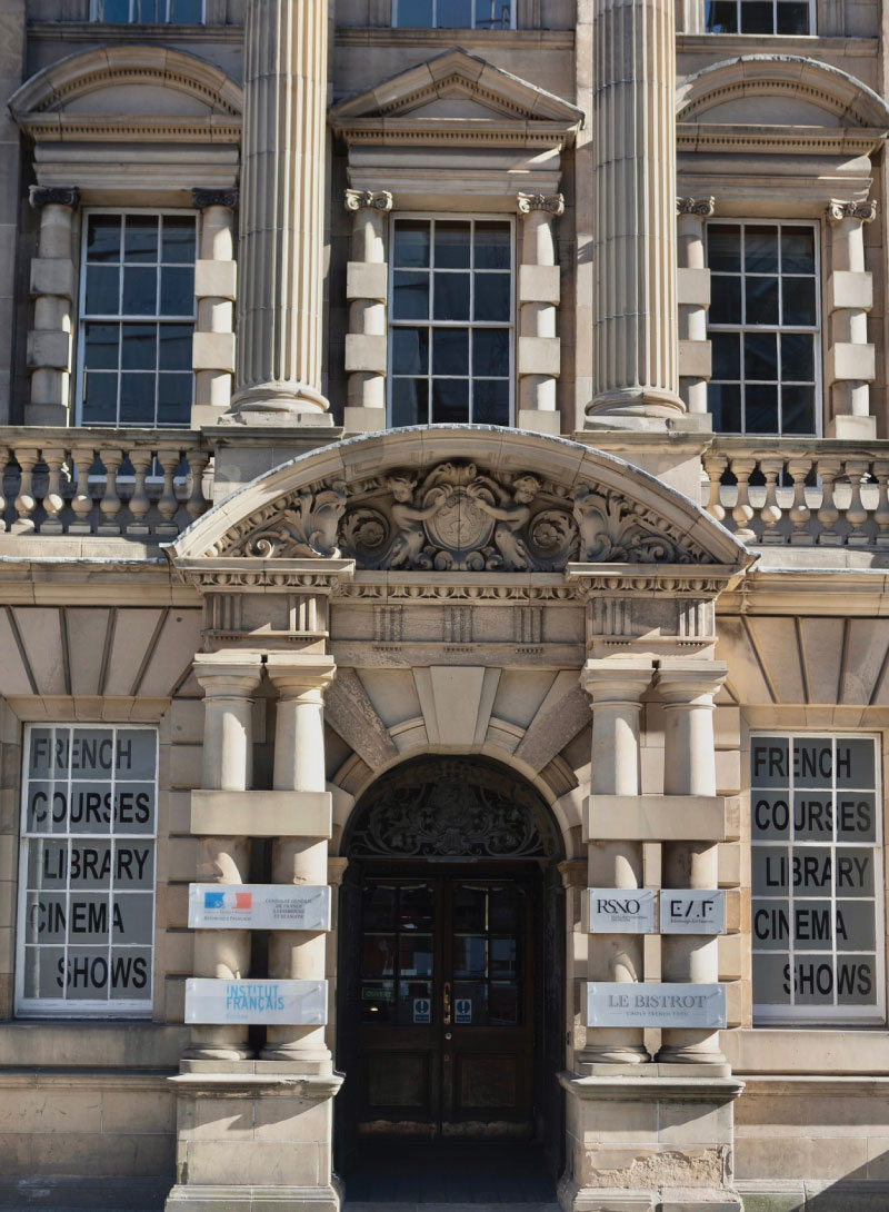 Institut Français d’Écosse entrance, George IV Bridge Edinburgh